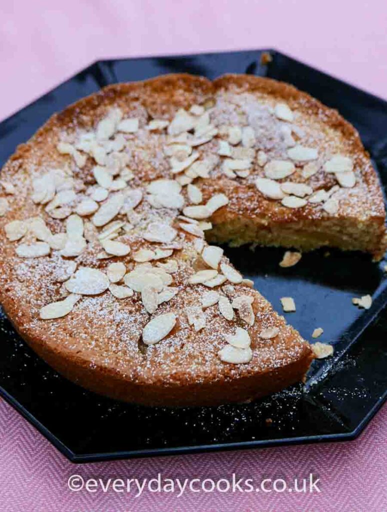 Pear and Almond Cake with toasted almond topping
