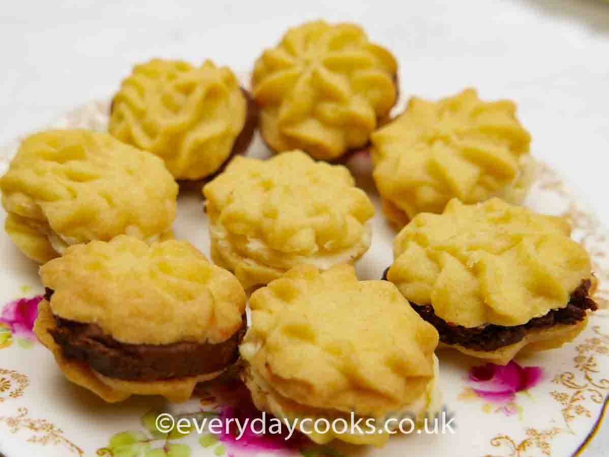 Mini Buttercream Biscuits Everyday Cooks