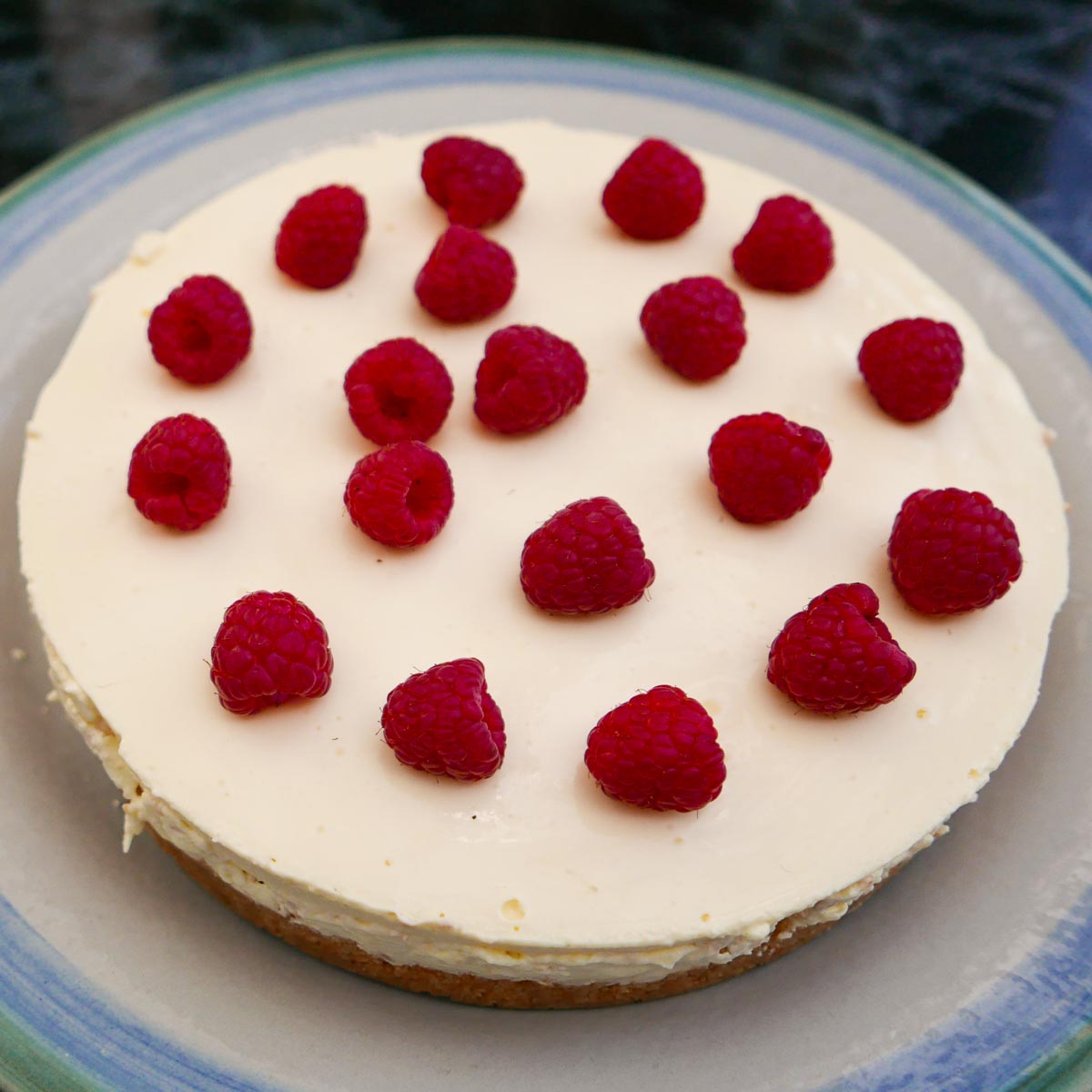 Whole Easy Lemon Cheesecake