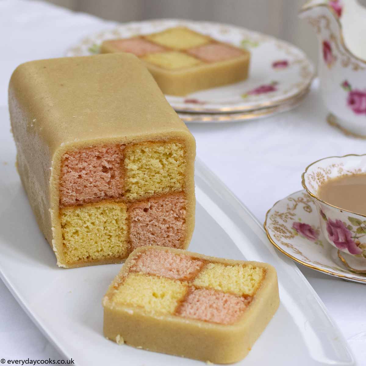 Battenberg Cake with Chocolate and Almonds - English Cake Recipe